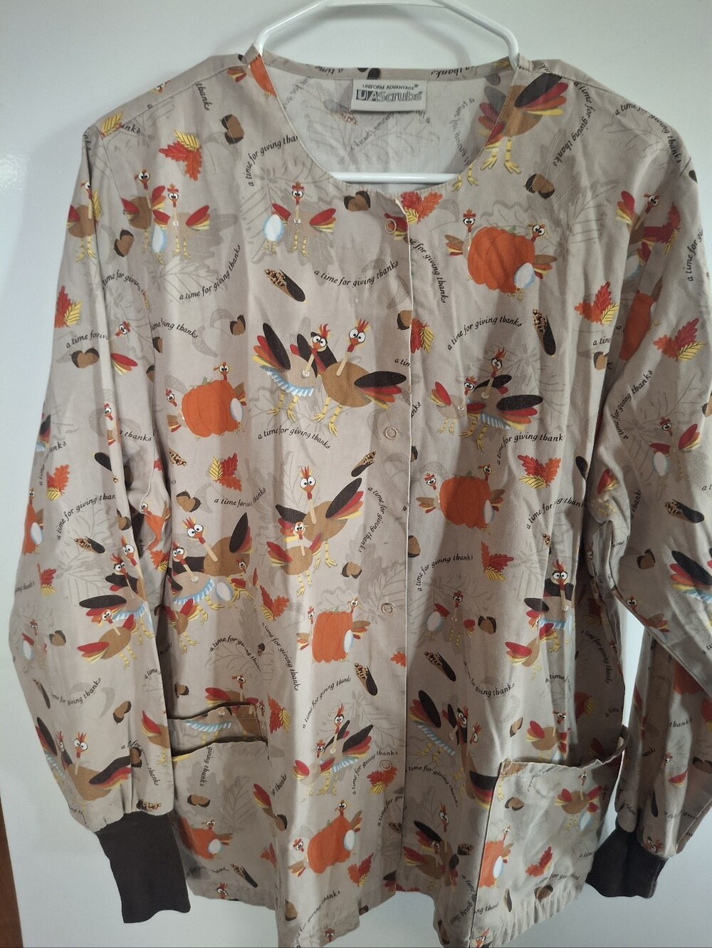 Button Up Scrub  Thanksgiving Print Button-Front Top - Beige with Orange & Brown